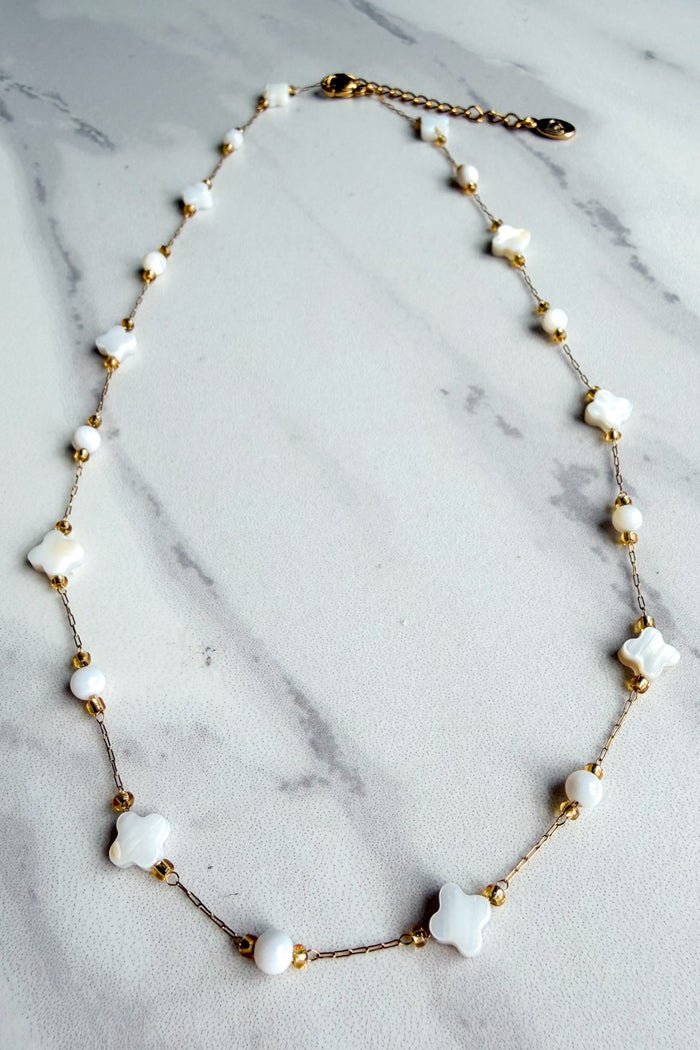 Pearl Clovers Necklace