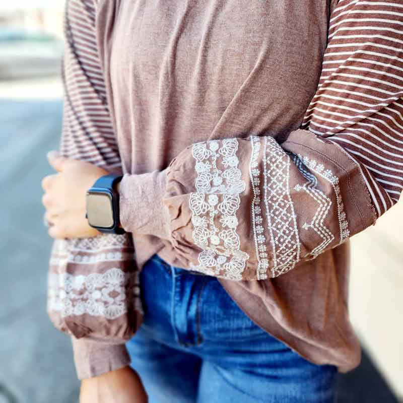 Lace Contrast Sleeve Blouse