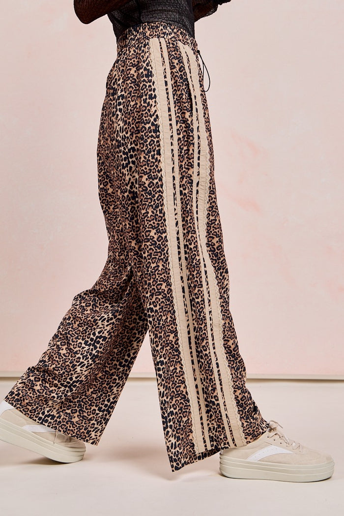 Retro Leo Print Pants