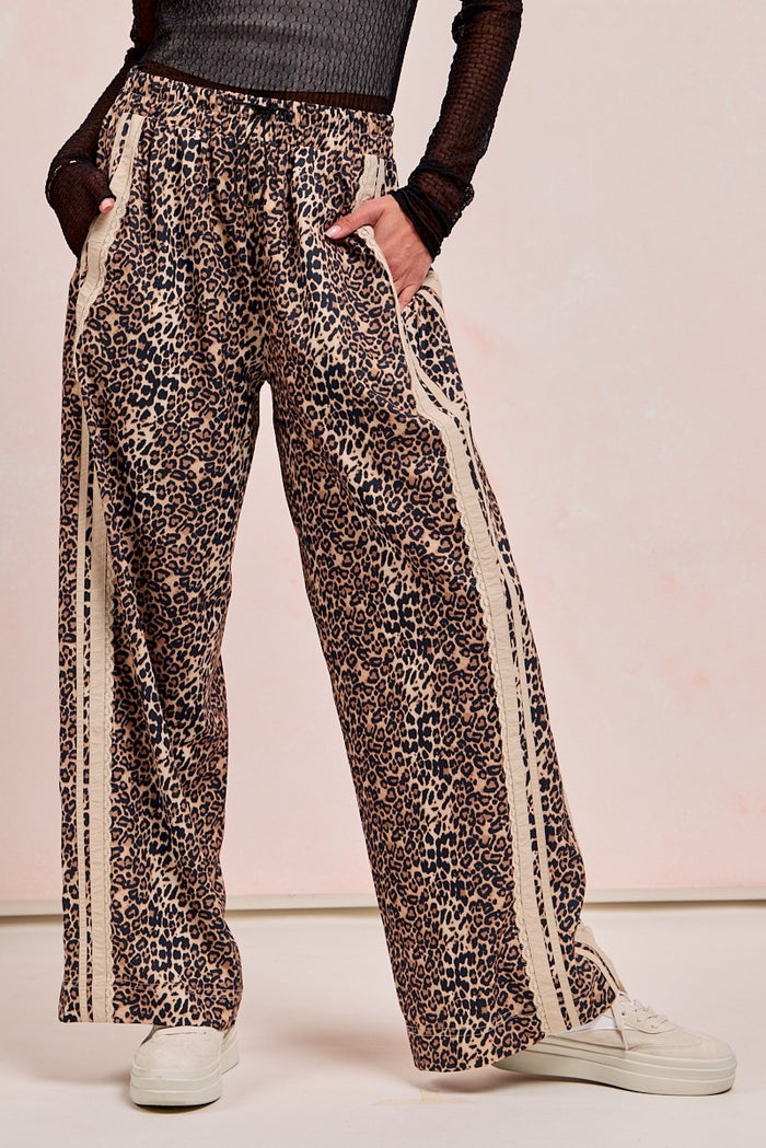 Retro Leo Print Pants
