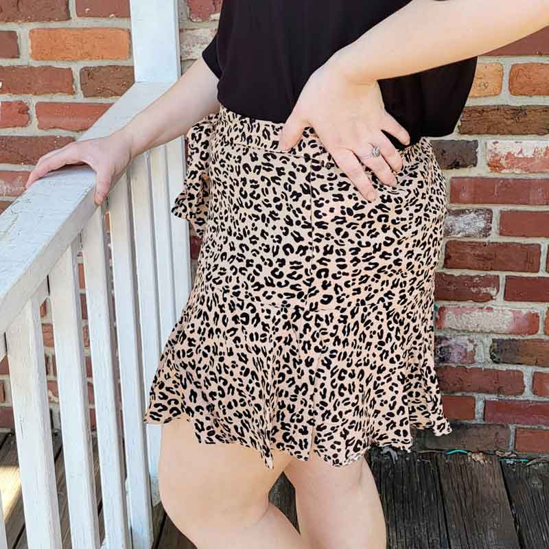 EESOME Animal Print Pleated Skirt