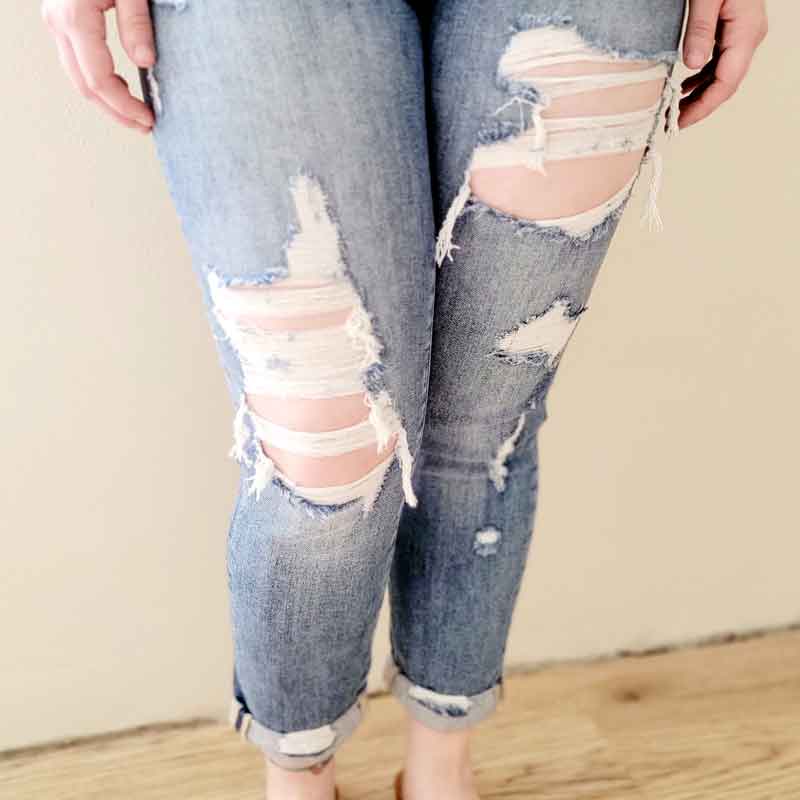 Distressed Girlfriend Skinny Jeans